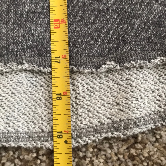 Crop top - Picture 3 of 5